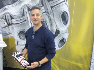 Racer Gloves Gloves USA founder Lee Block announced that Motorcycle Innovations will distribute the Austrian-made product in Canada.