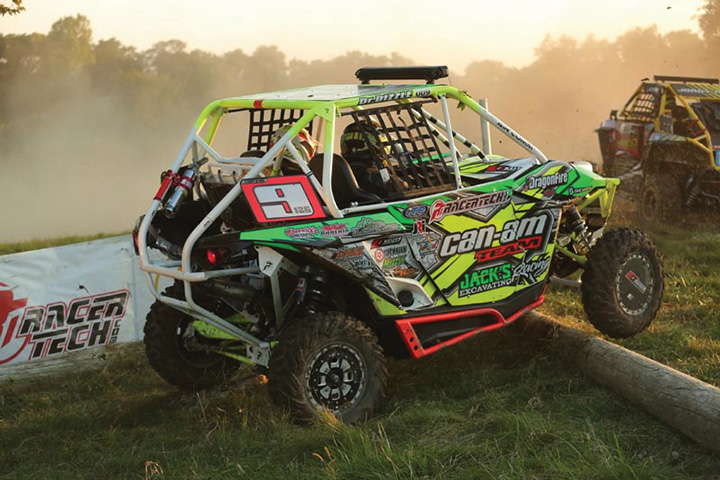 Marcus and Mouse Pratt (Jack’s Excavating/ITP) won the 2015 Heartland Challenge UTV 1000 Pro title using ITP TerraCross tires on their Can-Am Maverick.