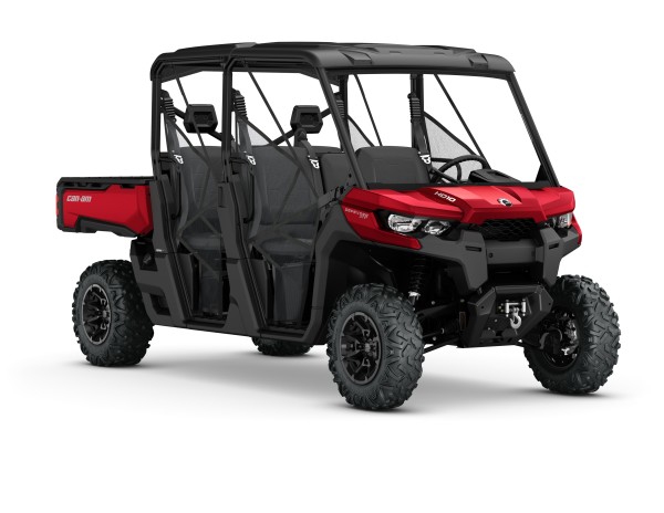 2017 Defender MAX XT HD10 Intense red__3-4 front