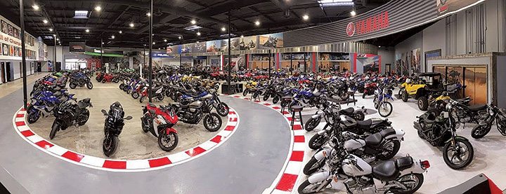 Del Amo’s newest location in Santa Ana, Calif., features a rider-friendly layout.