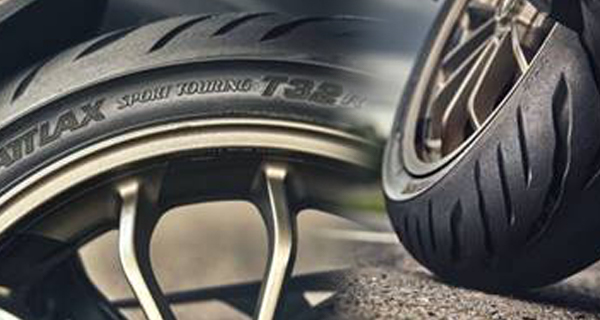 Bridgestone, Battlax Sport Touring T32, T32GT tire