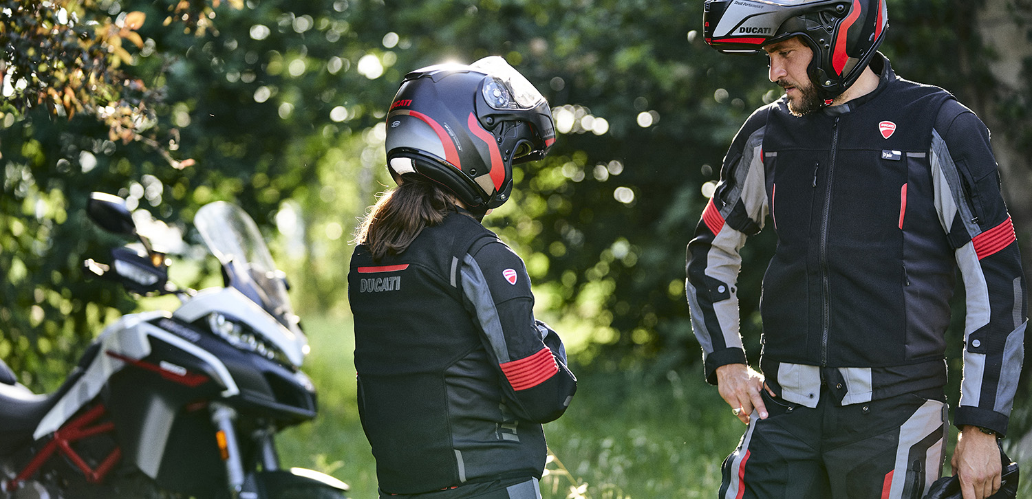 大人も着やすいシンプルファッション Ducati Smart Jacket - ファブリック製ベスト - バイクウエア/装備 - app-zen.com