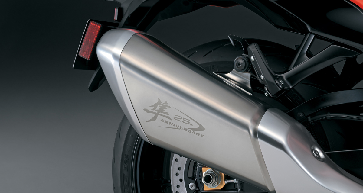 Suzuki reveals the 2024 25th Anniversary Hayabusa Sportbike
