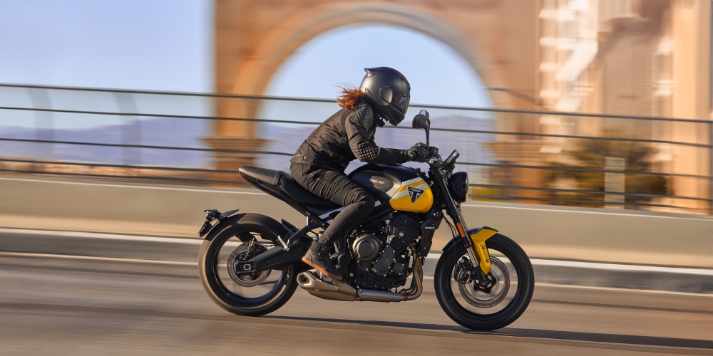 Triumph reveals 2025 Trident 660 with upgraded suspension