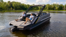 Manitou pontoon boat