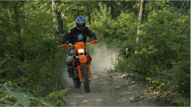 Utah dirt biker injured by wire trap