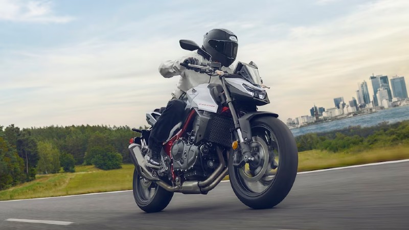 Honda adds E-Clutch to CB750 Hornet, drops prices on popular sports models