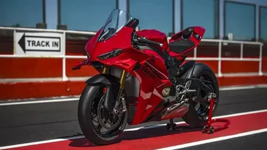 Ducati drops Panigale V4